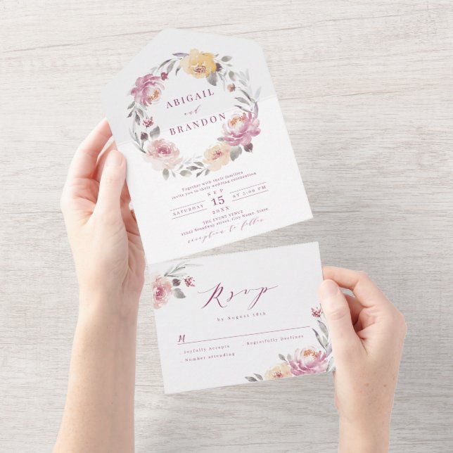 Romantischer Garten Mauve Blumenstrauß Hochzeit All In One Einladung (Abreißen)