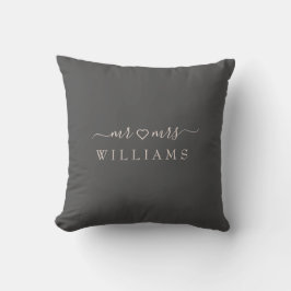 Romantischer Herr und Frau Pillow mit Namen und ei Kissen