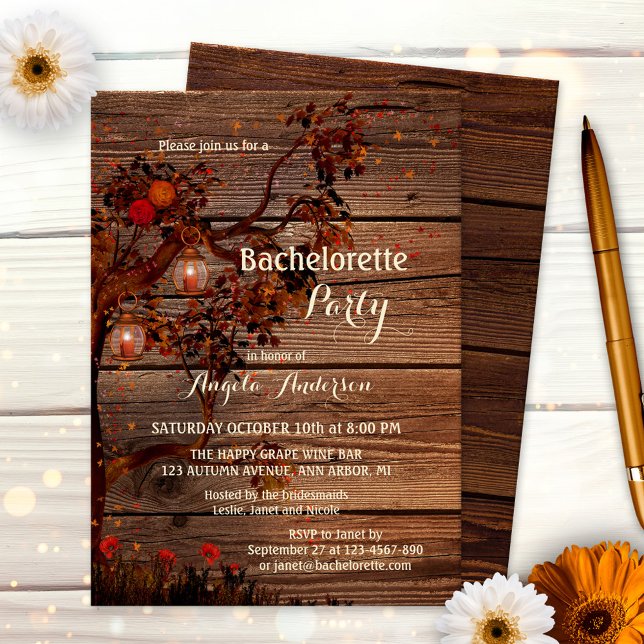 Romantischer Junggeselinnen-Abschied im Herbst Einladung (Rustic bachelorette invitation featuring an autumn tree with colorful leaves, roses and lanterns)
