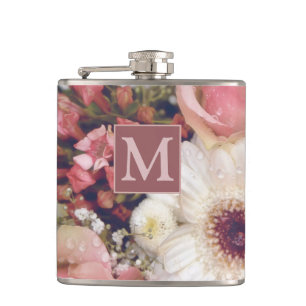 Romantischer rosa Rosen Blumenstrauß Monogramm Flachmann