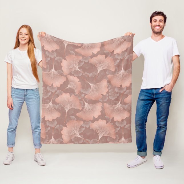 Romantischer Rosé Ginkgo Blätter Gold Botanik Fleecedecke (Beispiel)