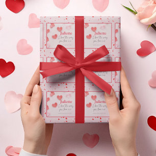 Romantischer Valentinstag zwischen Rosa und Rotem  Geschenkpapier