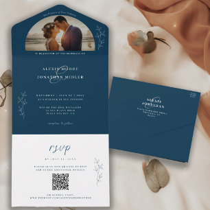Romantisches Dark & Moody Blue Wedding Foto All In One Einladung