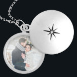 Romantisches Geschenk | Ihr persönliches Foto Versilberte Kette<br><div class="desc">Diese atemberaubende Uhr kennzeichnet Ihr eigenes persönliches Foto,  denn ein romantisches Geschenk,  die sie schätzt.</div>