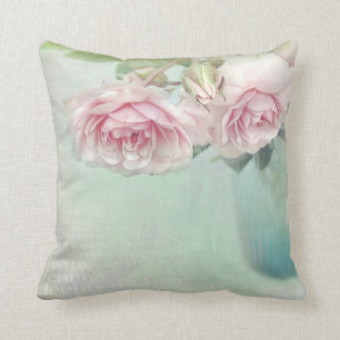 romantisches Kissen im aktuellen Shabby Style