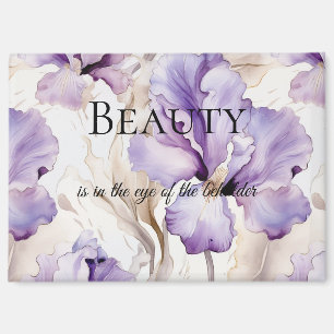 Romantisches Lila Zitat von Iris Blumenbeauty Magnet