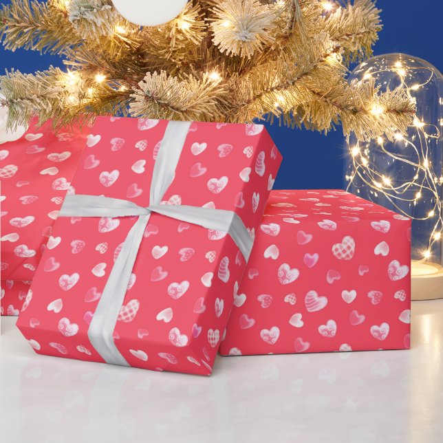 Romantisches Muster des weißen Herzens auf Koralle Geschenkpapier (Feiertage)