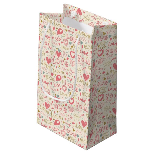 Romantisches Muster mit Herzen und den Lippen Kleine Geschenktüte (Rückseite Schrägansicht)