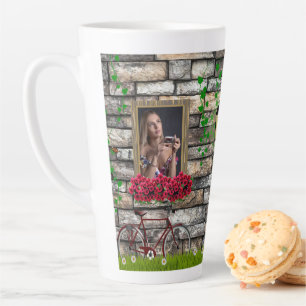 Romantisches Vintage-Fahrrad-Blumenfoto für sie Milchtasse