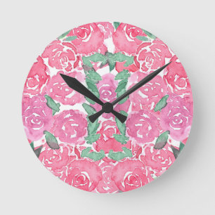 Romantisches Wasserfarben-Rosenmuster in Rosa und  Runde Wanduhr