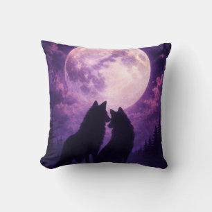 Romantisches Wolfspaar unter Vollmond Kissen