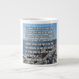 Römer 5:6-8 WEBU Mug Jumbo-Tasse