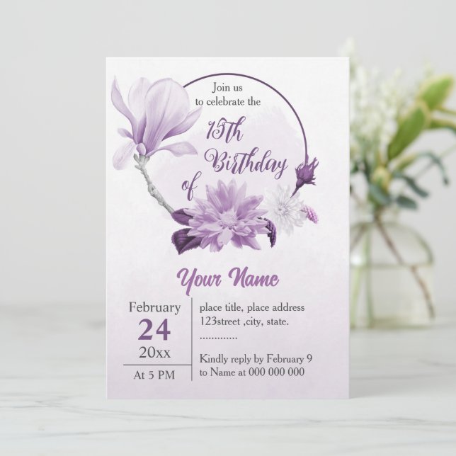 Römisch-violette Blumen botanischer Geburtstag Einladung (Stehend Vorderseite)
