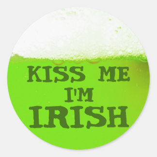 Rond Kiss Me Je suis Irish Green Beer Sticker