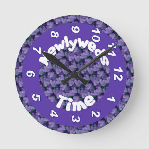 Ronde Amusante Humoriste Newlyweds Horloge Mur