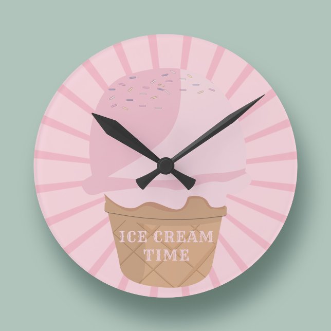 Ronde Heure Crème glacée rose Cuisine mural Horloge (It's always time for ice cream! A cute pink clock with text you can customize)