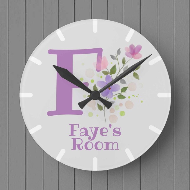 Ronde Horloge de chambre d'enfants avec nom et initiale (Créateur téléchargé)