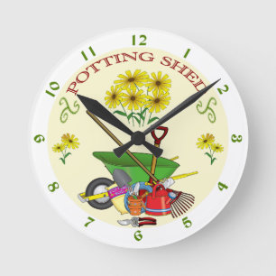 Ronde Horloge de la jardinière, Outils du jardin