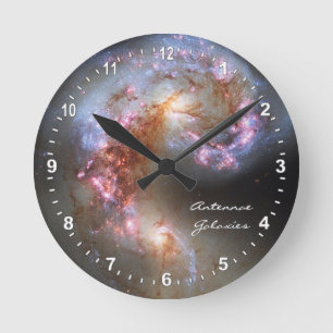 Ronde Horloge Galaxies et Antennes d'Astronomie, Hubble