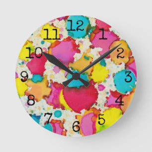 Ronde Horloge moyenne "Confetti coloré"