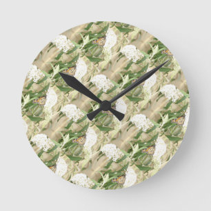 Ronde Horloge papillon de fleurs blanches