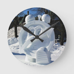 Ronde Horloge Sculpture de neige, Québec, Canada