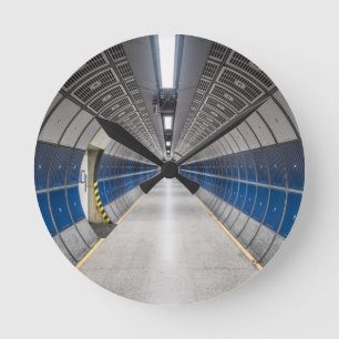Ronde Perspective Artistique Vaisseau Comme Horloge