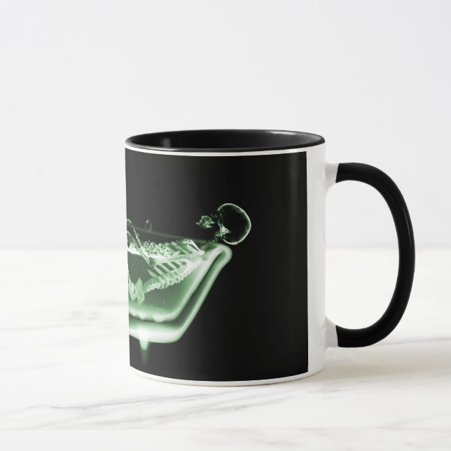 Röntgenstrahl-Skeleton Bad-Schwarz-Grün Tasse (Rechts)