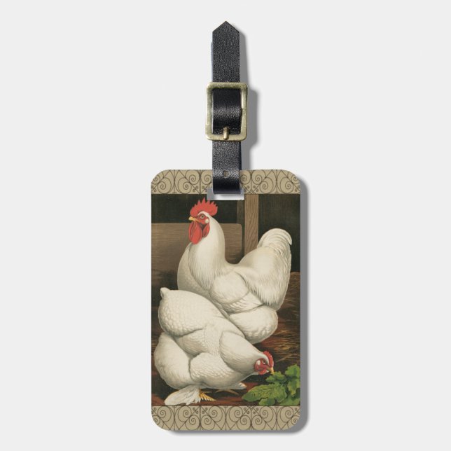 Roosters & Hen außerhalb von Hen House mit weißer  Gepäckanhänger (Vorderseite vertikal)