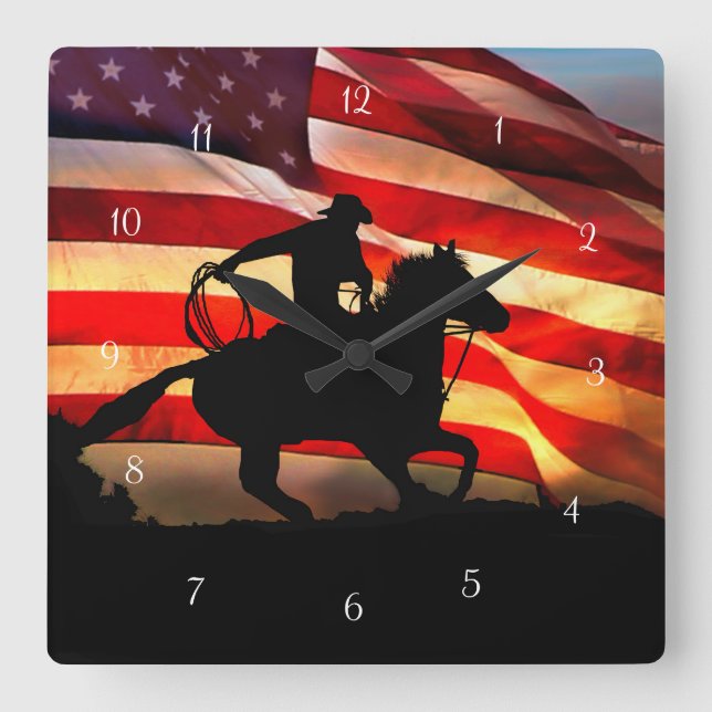 Roping Cowboy and Horse American Flag Quadratische Wanduhr (Vorderseite)
