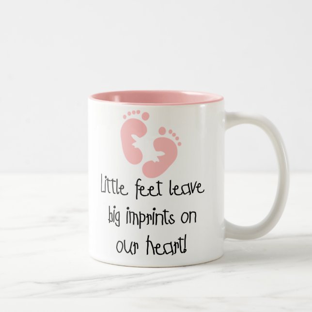 Rosa Abdruck-kleine Fuß-große Impressen Zweifarbige Tasse (Rechts)