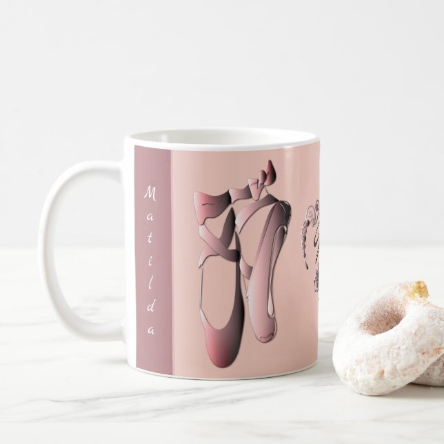 Rosa Ballet Zehenschuhe mit Monogramm Kaffeetasse (Mit Donut)