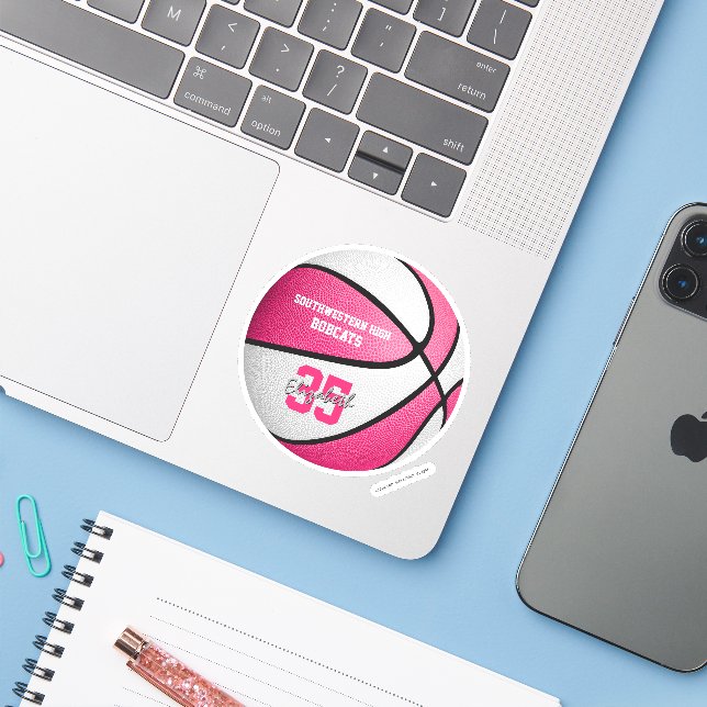 Rosa Basketball-Girlanden Aufkleber (Laptop mit iPhone)