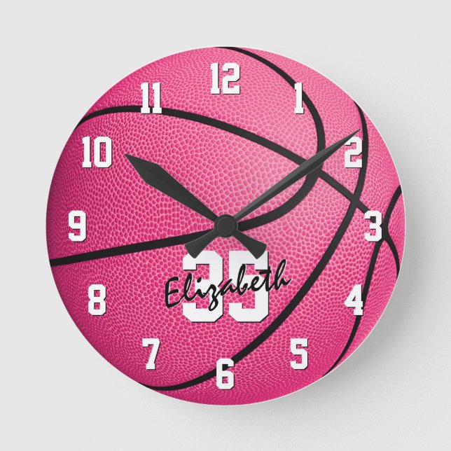 Rosa Basketballmädchen Zimmerdekoration personalis Runde Wanduhr (Vorderseite)