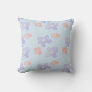 Rosa blaue Blumen auf Pastellblau Kissen
