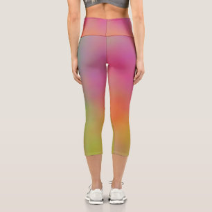 Rosa blaue und grüne Marmorwolken Capri Leggings