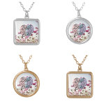 Rosa Blume Beste Mama je glücklicher Muttertag Versilberte Kette<br><div class="desc">Gib Mama ein Schmuckstück,  das sich bemerkbar macht. Unsere eleganten Halsketten für Muttertag sind mit einem Blumendesign mit rosa Blume und der herzlichen Botschaft Best Mama Ever ausgestattet. Diese modernen Accessoires sind die perfekte Möglichkeit,  Ihre Liebe an diesem besonderen Tag zu zeigen.</div>
