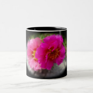 Rosa Blume in der Sonne Zweifarbige Tasse