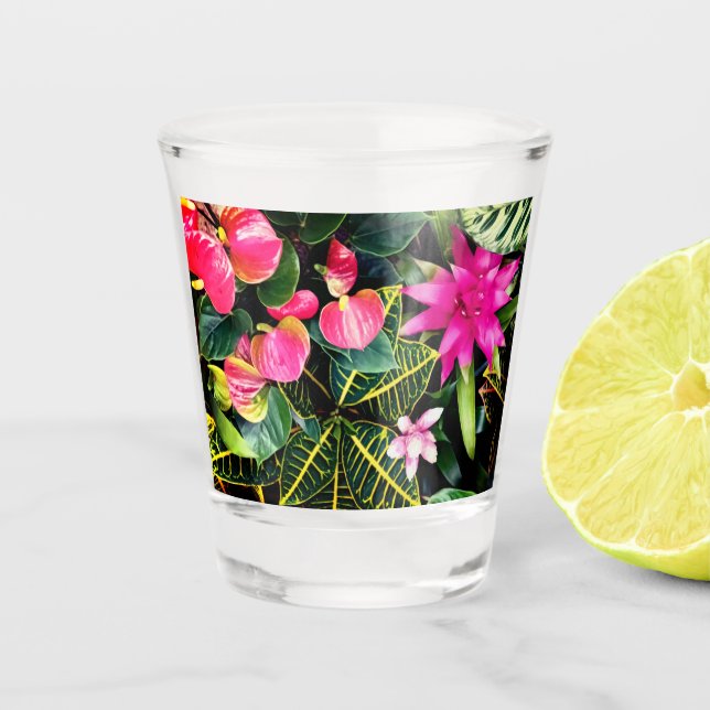 Rosa Blume, tropische Pflanze Schnapsglas (Vorderseite)