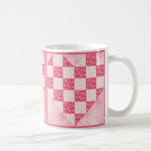 Rosa Blumen-Herz-Quilt-Look Kaffeetasse