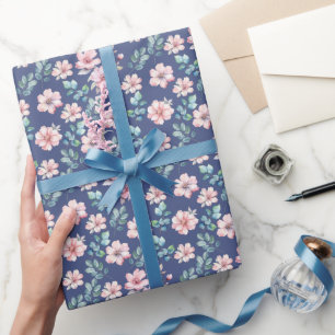 Rosa Blumen Wiese Marineblaue Geschenkpapier