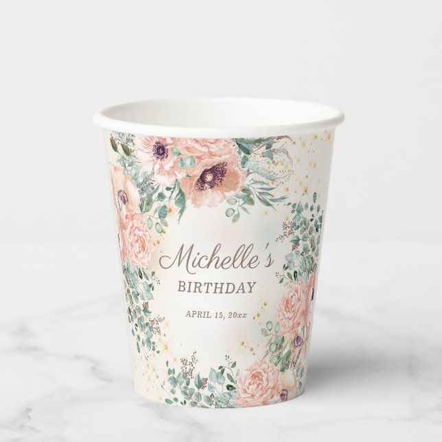 Rosa Blumengeschoss Grüne Blätter Geburtstag Pappbecher (Vorderseite)