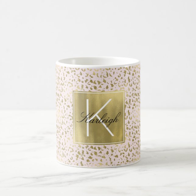 Rosa Blüte Gold Animal Print Monogram Kaffeetasse (Mittel)