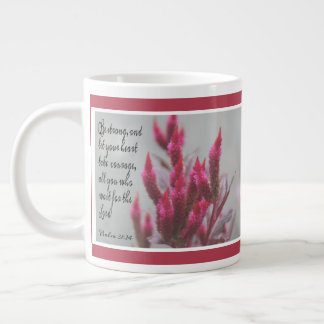 Rosa Blüte, mit Vers von Psalm 31:24 Jumbo-Tasse