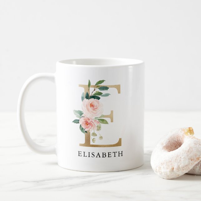Rosa Blütenfarben, goldfarbener Buchstaben E Monog Kaffeetasse (Mit Donut)