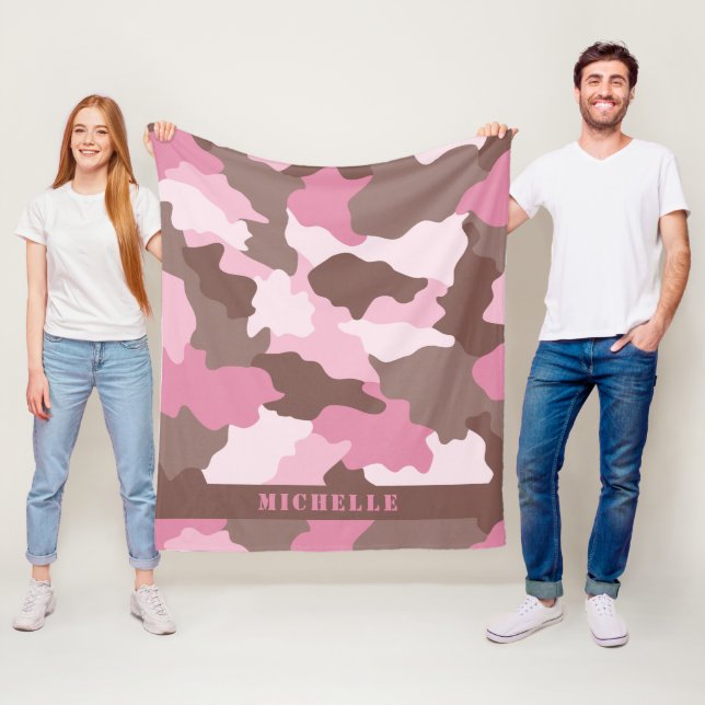 Rosa Camouflage Girly Camouflage Monogramm Name Fleecedecke (Beispiel)