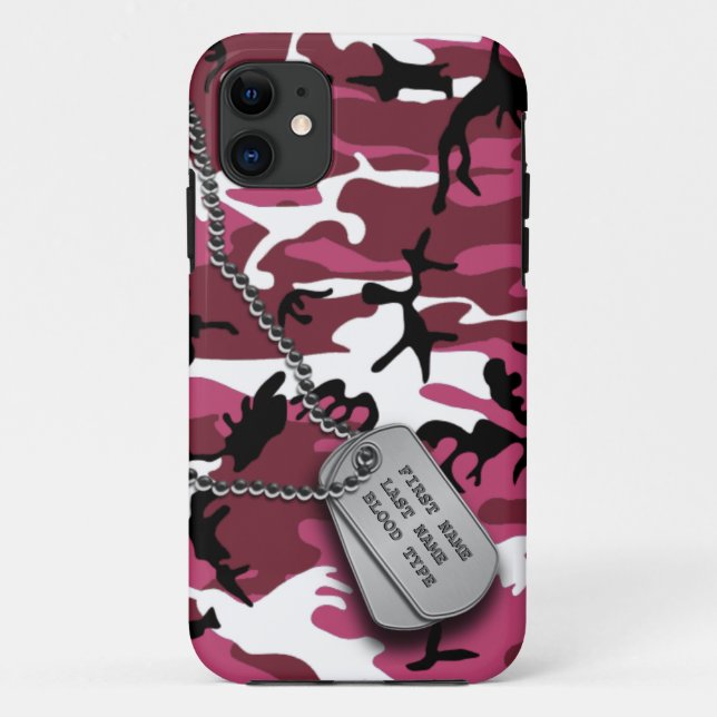 Rosa Camouflage mit Hundeplaketten Case-Mate iPhone Hülle (Rückseite)
