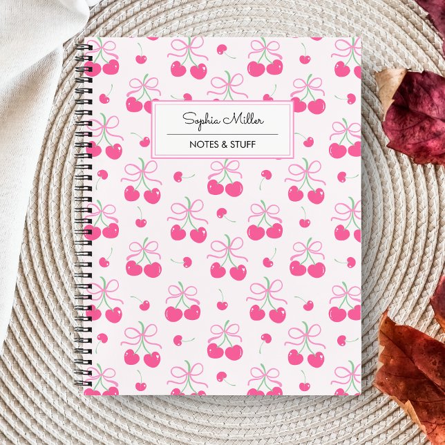 Rosa Coquette Cherry mit Bogen Monogramm Notizbuch (Von Creator hochgeladen)