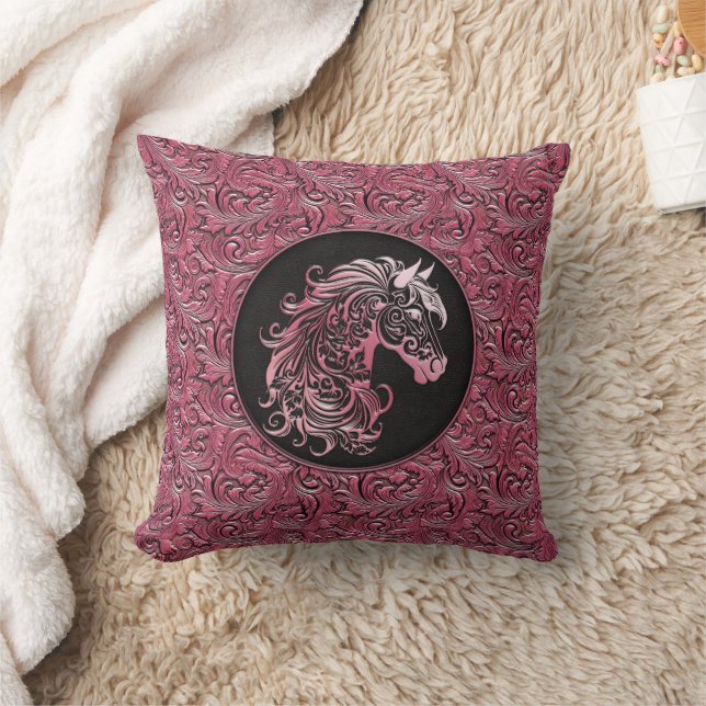 Rosa Cowgirl mit Blumenmotiven aus Leder Kissen (Decke)