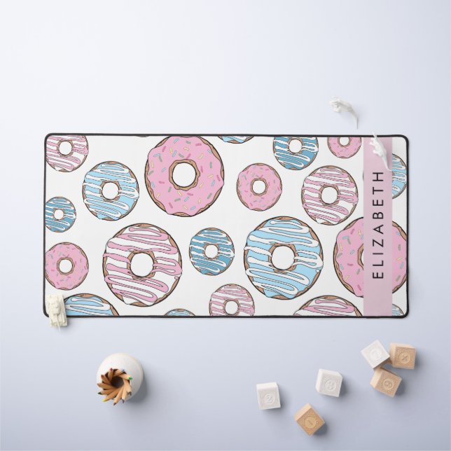 Rosa Donuts, blaue Donuts, Sprinklen, Ihr Name Schreibtischunterlage (Kindertisch)